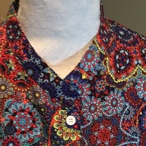NWOT Beautiful multicolor blouse